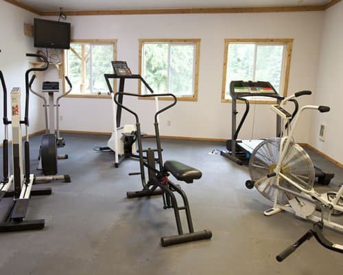 Glacier Wilderness Resort – photo 4