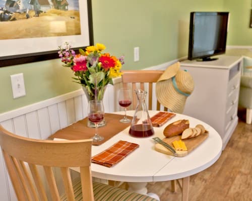 Holly Tree Resort - 2 Nights – photo 10