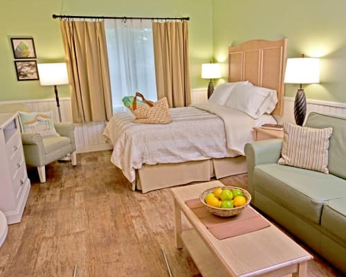 Holly Tree Resort - 2 Nights – photo 14