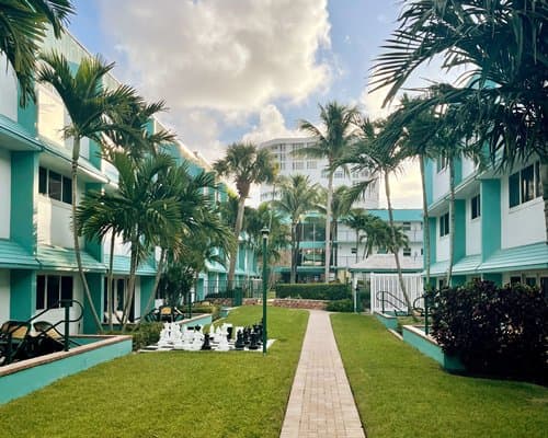 Surf Rider Resort Condominium – photo 5