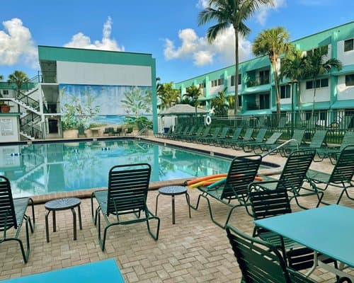 Surf Rider Resort Condominium – photo 2