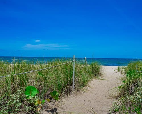 Surf Rider Resort Condominium – photo 11