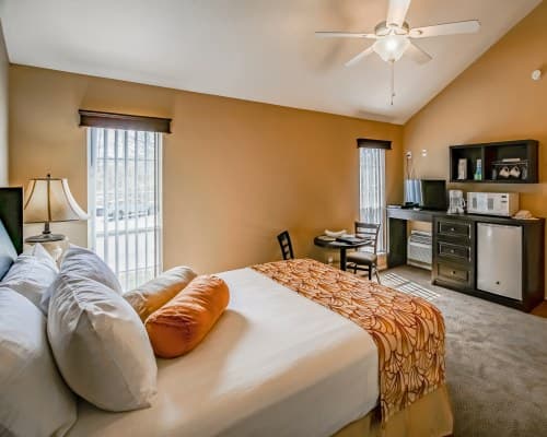 Surrey Vacation Resort - 3 Nights – photo 10