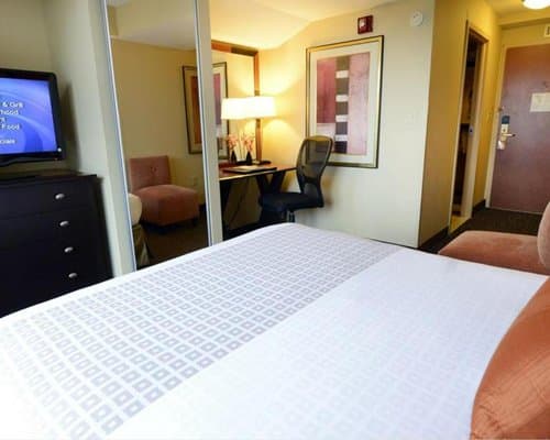 Beacon Hotel & Corporate Quarters - 5 Nights – photo 19