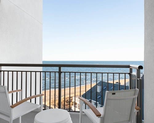 Delta Suites by Marriott Virginia Beach Waterfront – photo 6